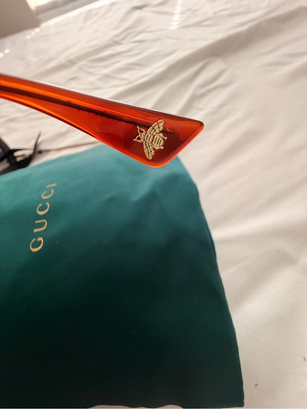 Gucci Black Round 'L'Aveugle Par Amour' Logo Sunglasses with Gold Bridge GG0113S - Picture 8 of 15